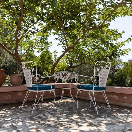 Kastelokampos Art House Hotel Patras